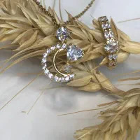 گردنبند مینیمال(کلی تنوع داره عکسارو ببین)