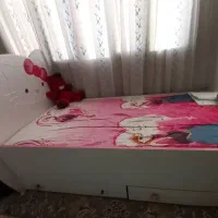 دو عدد تخت دخترونه طرح هلوکیتی با تشک نو|تخت و سرویس خواب|پرند, فاز ۱|دیوار