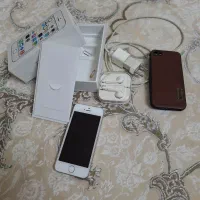 آیفون 5s  کاملا نو