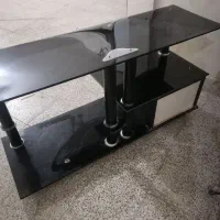 میز تلویزیون شیشهای شیک و سالم|میز تلویزیون|مشهد, کارمندان دوم|دیوار