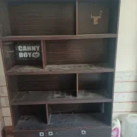 کتابخانه یا ویترین