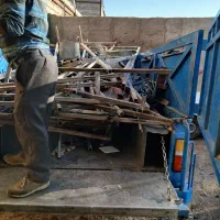 کاغذ باطله مجله کتاب آهن آلات