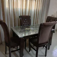 میز ناهارخوری