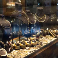 طلافروشی معالی آباد