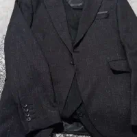 یک دست کت شلوار