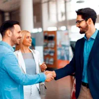 استخدام فروشنده اقا و خانم