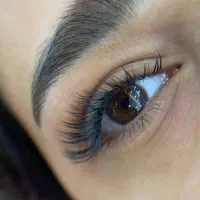 خدمات اکستنشن مژه و لیفت مژه