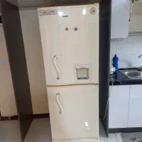 یخچال میز صندلی فرش