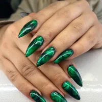 استخدام ناخنکار