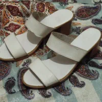 کفش پاشنه بلند سفید