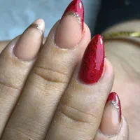 آموزش تخصصی کاشت ناخن