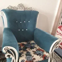 مبل ومیز غذا خوری کار کرده