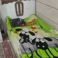 تخت و کمد بچه طرح کلبه فروش فوری