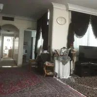 آپارتمان تک واحدی ۱۳۲ متری ۲ خواب طبقه ۳ سندی