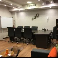 کارشناس فروش و پشتیبان آموزشی