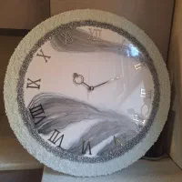 ساعت مدل کریستالی سفید طوسی