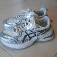 کتانی زنانه|کیف، کفش، کمربند|هشتگرد, شهرک گلها|دیوار