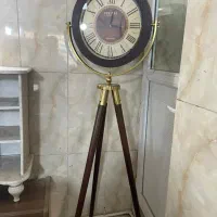 ساعت ایستاده