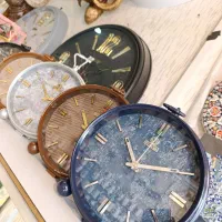 ساعت رومیزی و دیواری