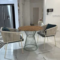 میز و‌صندلی
