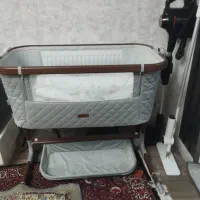 تخت برقی کنار مادر مونته