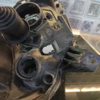 چراغ جلو چپ ساندرو|قطعات یدکی و لوازم جانبی|اصفهان, سرشبادران|دیوار