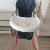 صندلی غذای کودک در حد نو