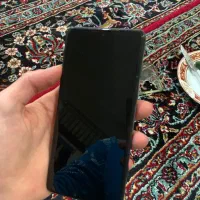 گوشی|موبایل|اقبالیه, |دیوار