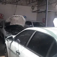تعدادی دهنه داخل گاراژ