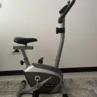 دوچرخه ثابت ورزشی در حد نو و کاملاً سالم