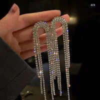 گوشواره آویز نگینی رنگ ثابت