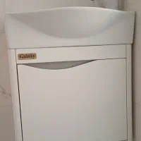 روشویی  تمیز و کم کار