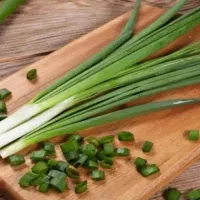 تره پیاز جوان مخصوص کلانه پزی