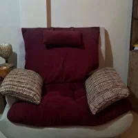 مبلمان راحتی زرشکی رنگ
