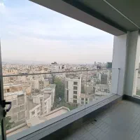 ۱۳۰متر، مدرن کلید نخورده