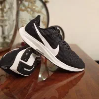 کتونی اورجینال نایک زوم سایز ۳۸/۵