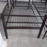 تخت فلزی سربازی