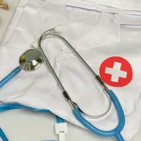 خدمات پزشکی وپرستاری در منزل ،تزریق سرم و سوند و..