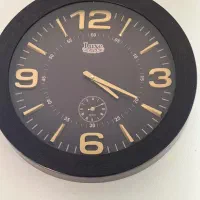 ساعت چوبی سالم تخفیف هم دارد