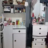 تخت خواب و میز MDF کاملا سالم