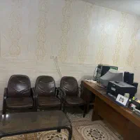 ست میز و صندلی اداری