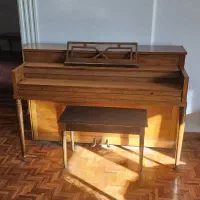 فروش پیانو کلاسیک امریکایی قدیمی سه پداله