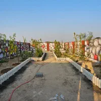 باغچه نقلی زیبا چهار دیواری ۳۰۰متر