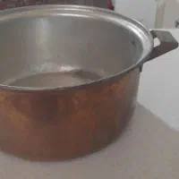 قابلمه مسی .قدیمی و سنگین ..و بدون در|ظروف پخت‌وپز|بومهن, |دیوار