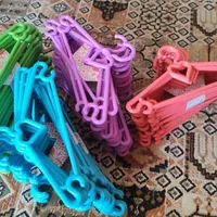 چوب لباسی کوچک (مخصوص لباس کودک)