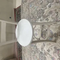 صندلی سفید
