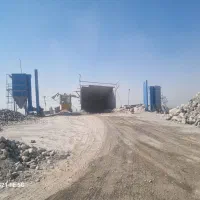 اپراتور سنگ شکن و دستگاه شن و ماسه