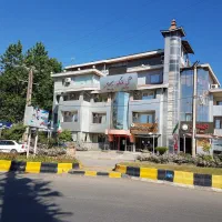 فروش هتل  ساحلی با تمامی امکانات