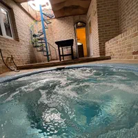 سوئیت فول امکانات با جکوزی اختصاصی|اجارهٔ کوتاهمدت آپارتمان و سوئیت|گرمسار, |دیوار