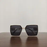 عینک آفتابی زنانه